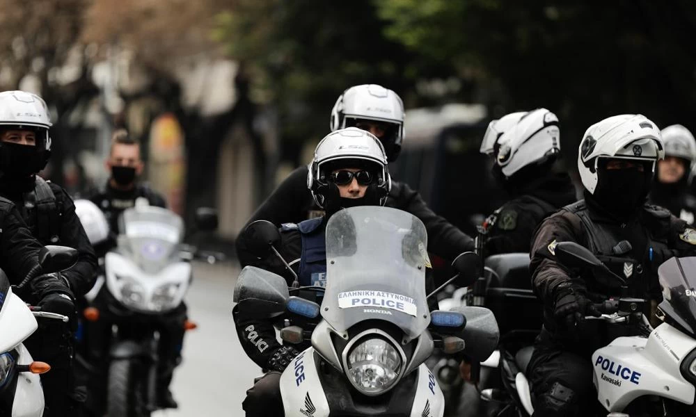Έγγραφο της ΕΛΑΣ αποκαλύπτει: Αστυνομικοί κάνουν σούζες μέσα στο αρχηγείο της Κατεχάκη